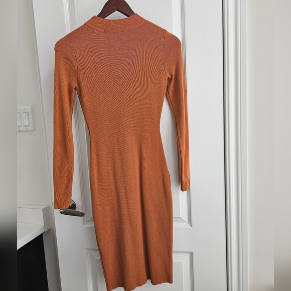 Room Service dress from Mendocino. Long sleeves.Stretchy. Sz M. No flaws. - Picture 3 of 6